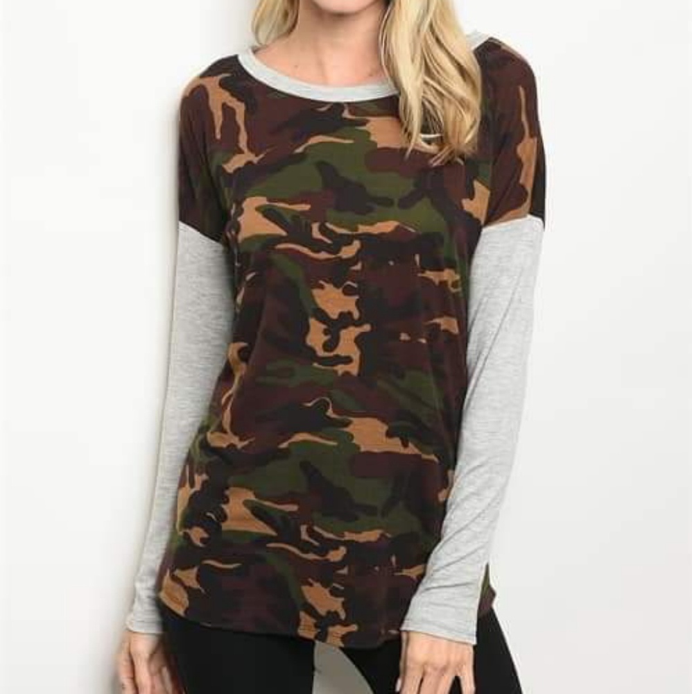 New Junior's Boutique Gray Camo long sleeve top